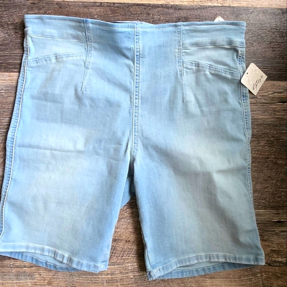 NWT We The Free Trixie Pull On Short - Picture 5 of 14